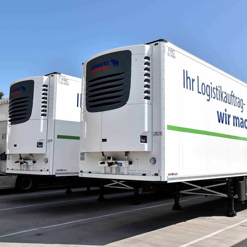 B+S bleibt auch bei Kühltransporten cool: Kühlaufleger garantieren temperaturgeführte Transporte.